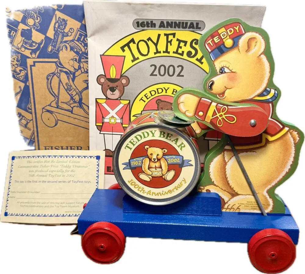 VTG Fisher Price ToyFest 2002 Teddy Bear Parade Drummer Pull Toy CIB COA Booklet